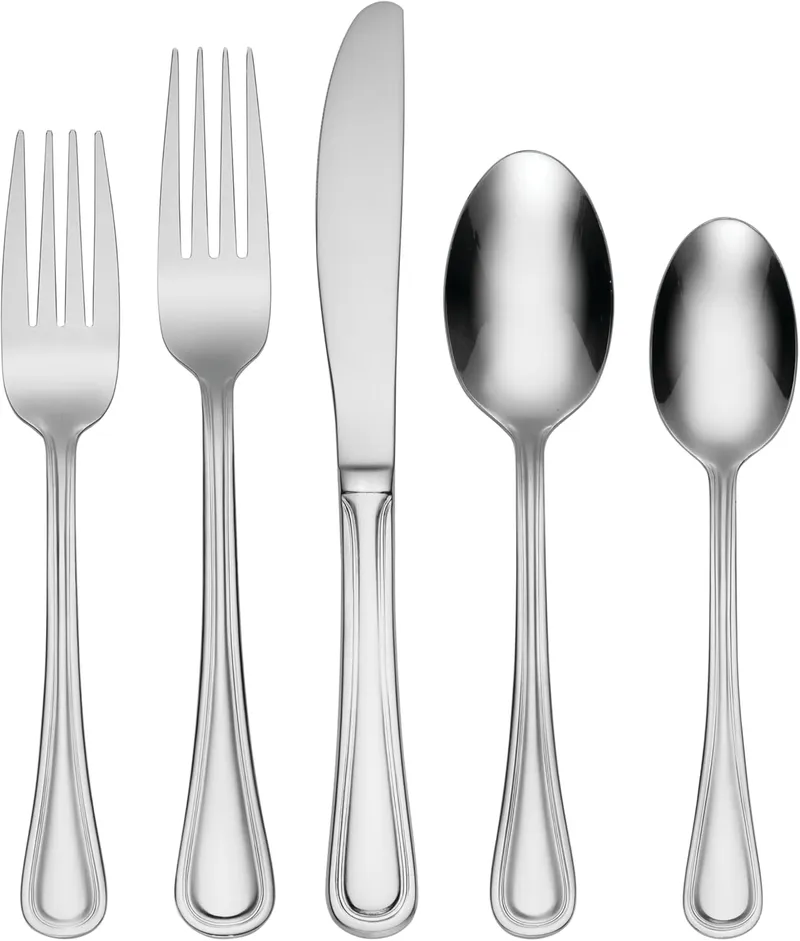 Oneida flatware 62-piece Set for 8 Flatware